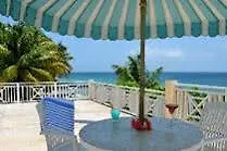 Tropikist Beach Hotel Crown Point